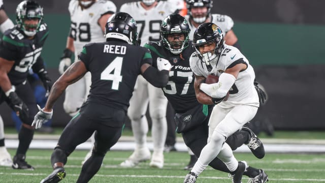 Jets' CB D.J. Reed (4) against the Jaguars